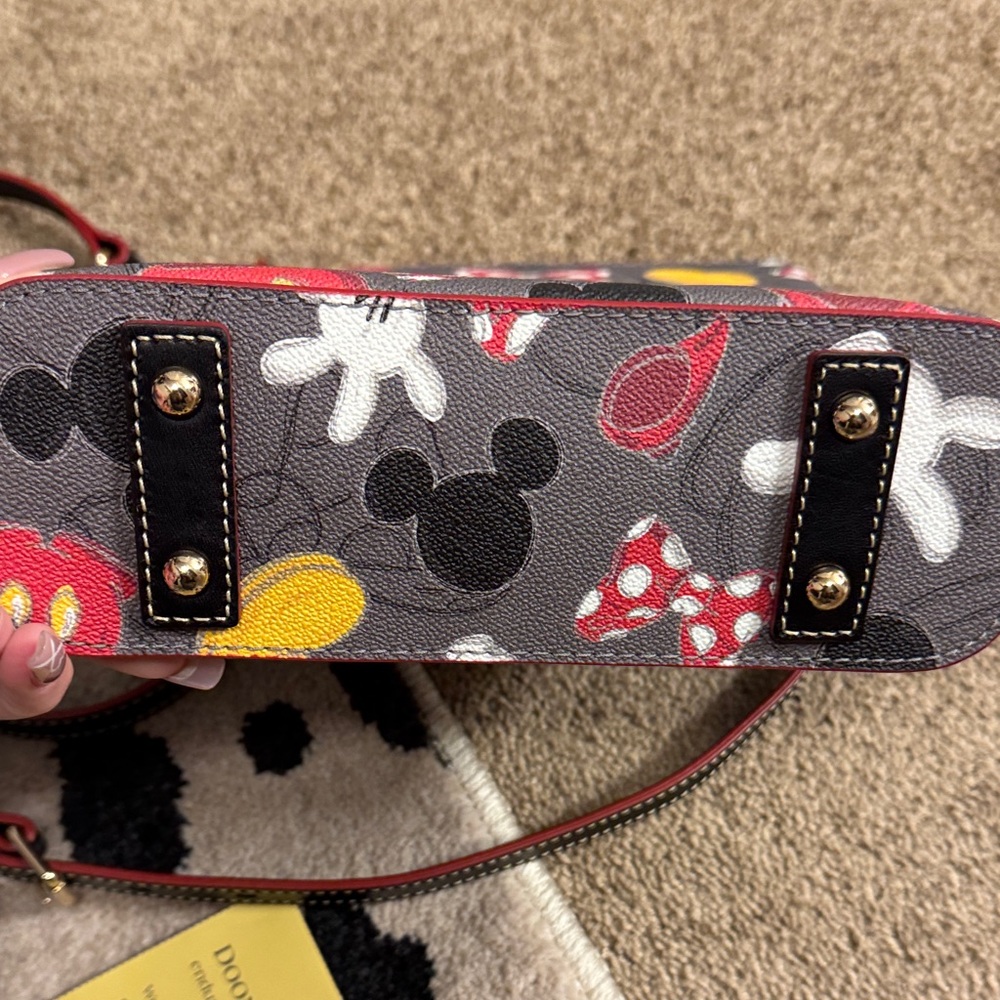 Disney Dooney & Bourke Mickey and Minnie Crossbody Bag - Picture 16 of 16